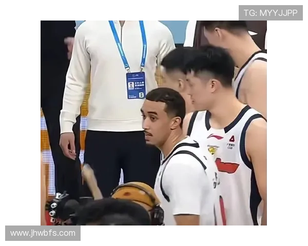 上半场失误严重比赛仅及格